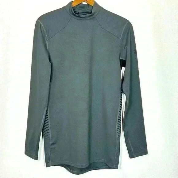Under Armour Men's Fitted Cold Gear Base Layer Size Small Camping Hiking  Warm - Picture 1 of 8